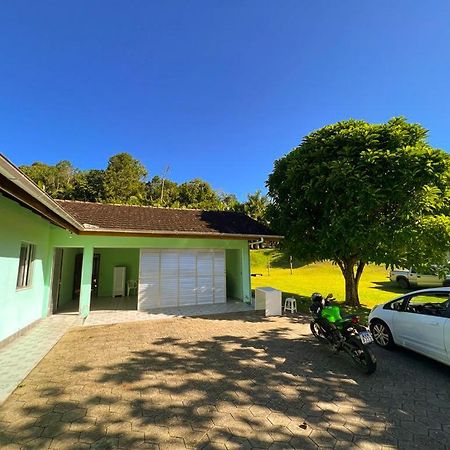 波梅罗迪Casa Ampla Ha 8 Minutos Do Centro别墅 外观 照片